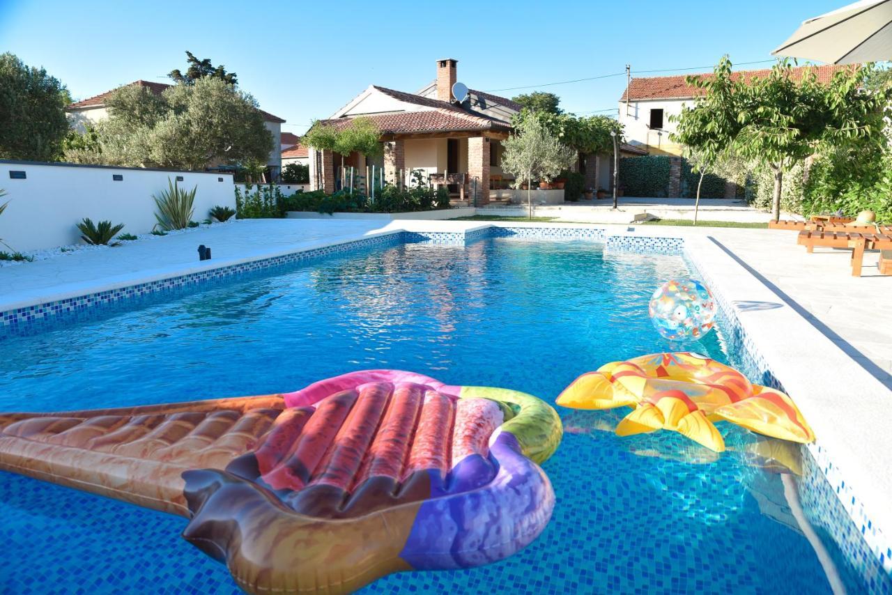 Villa Navita Augustinus With Pool Debeljak エクステリア 写真