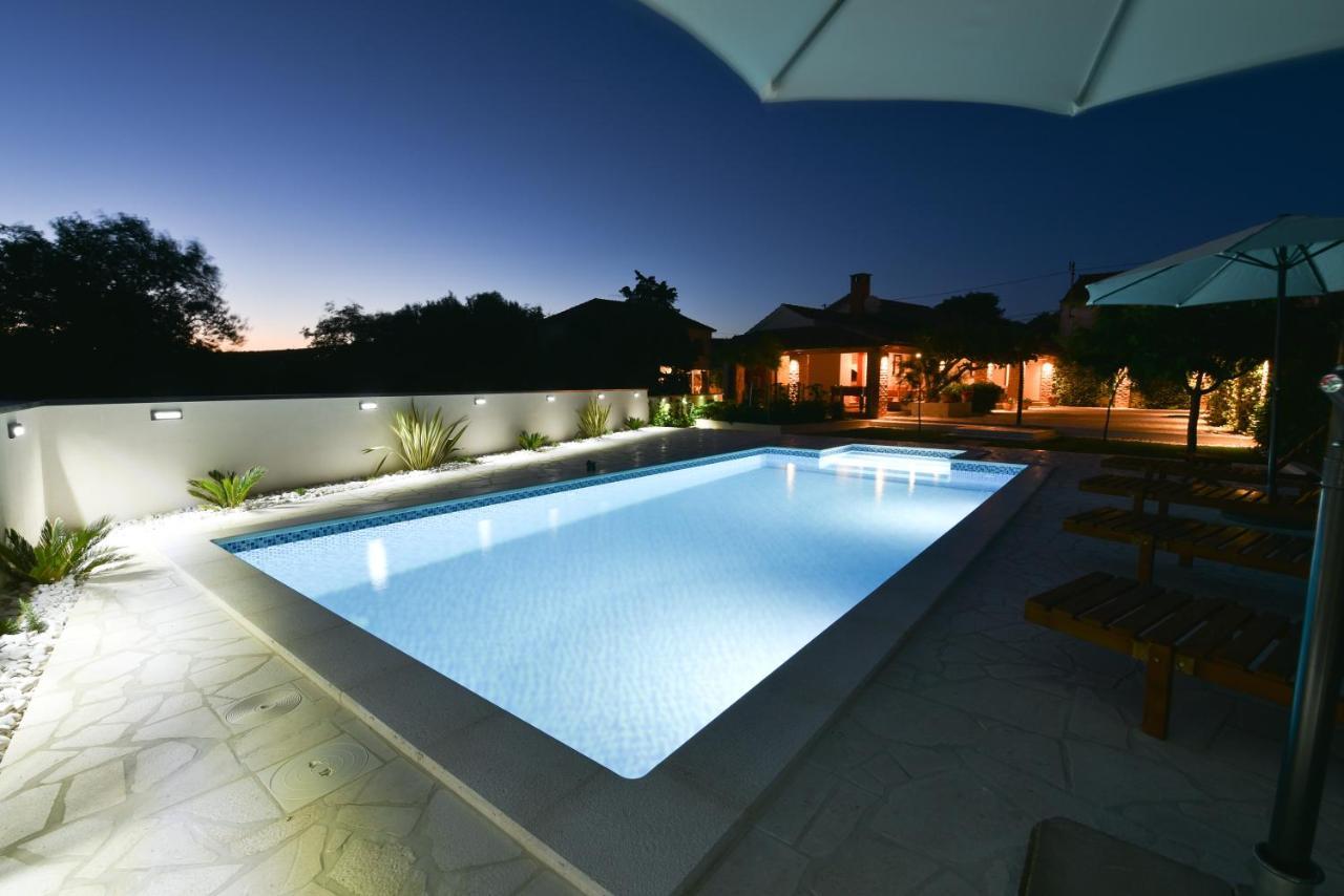 Villa Navita Augustinus With Pool Debeljak エクステリア 写真
